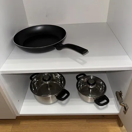 Beautiful Near The Center Διαμέρισμα